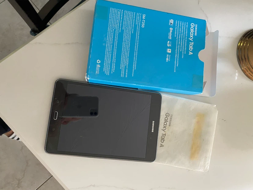 Samsung Galaxy Tab A 8.0-inch Tablet (SM-T350)