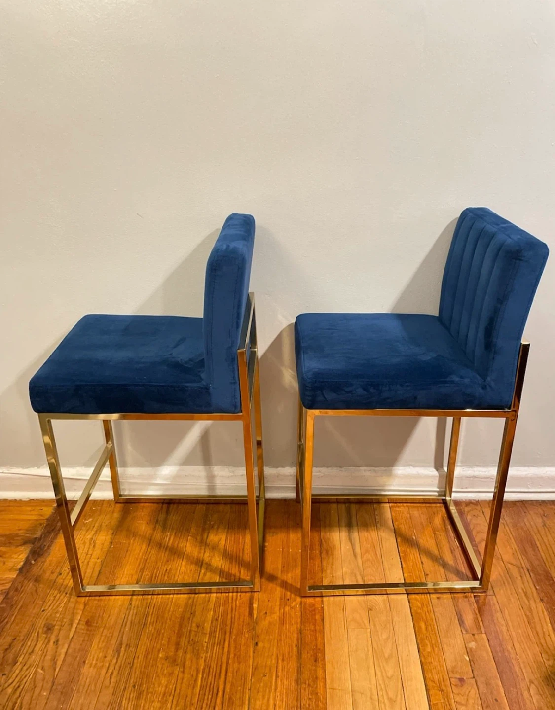 Bar Stools (Set of 2) $100 - photo 2