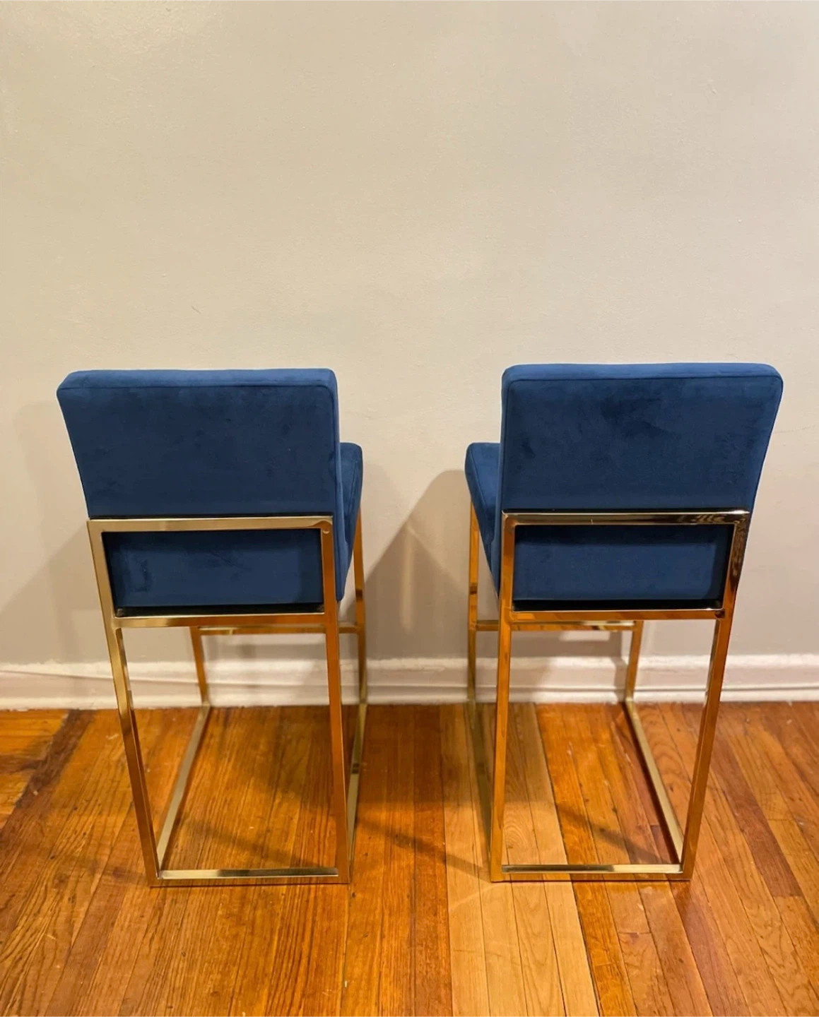 Bar Stools (Set of 2) $100 - photo 4