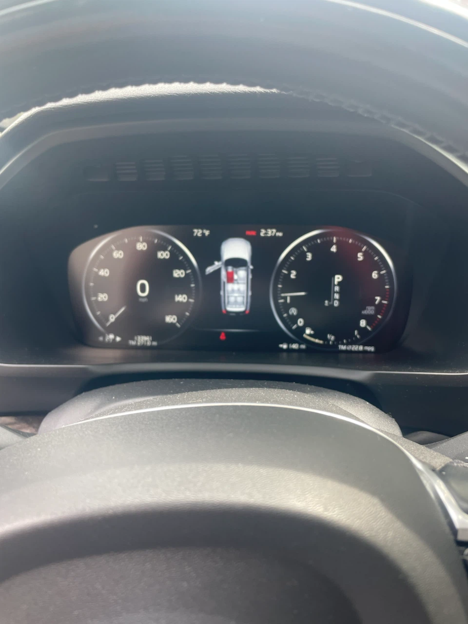 2017 Volvo XC90 T6 Silver SUV - photo 5