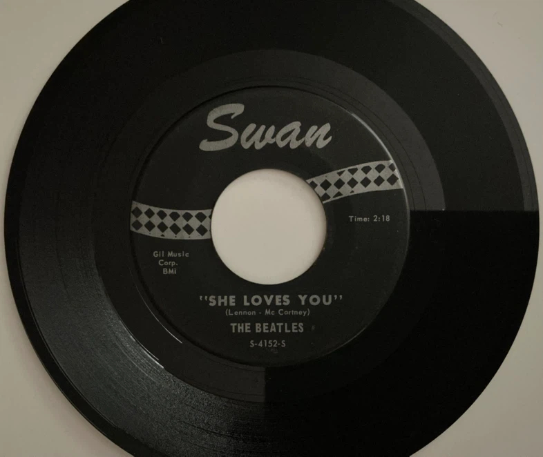 The Beatles She Loves You 7-inch Vinyl Record