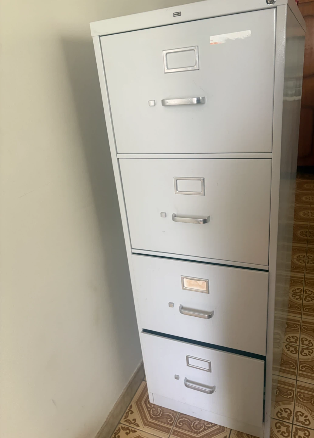 4-Drawer Metal Filing Cabinet – Good Condition