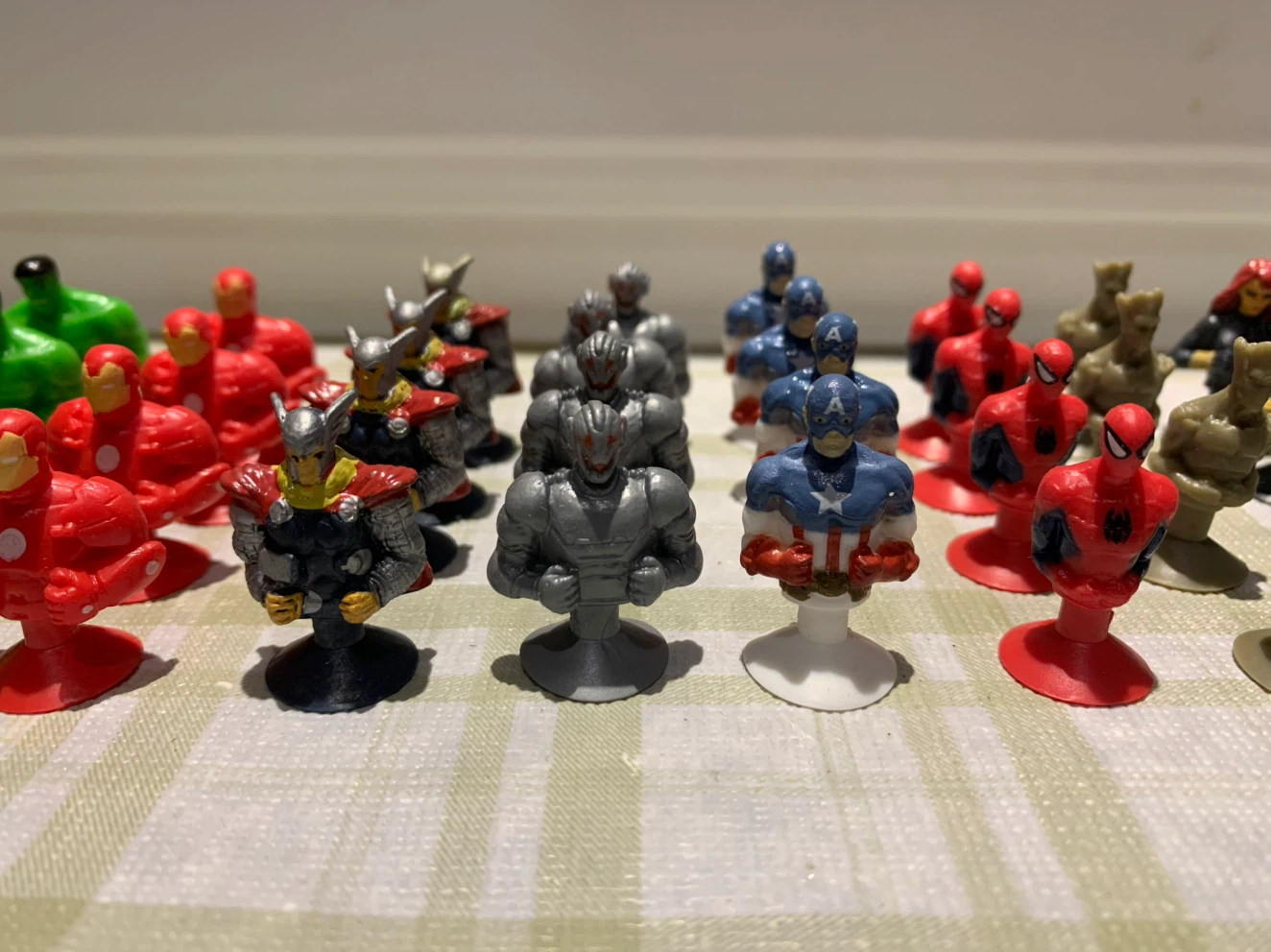 mini marvel mania figures - photo 2