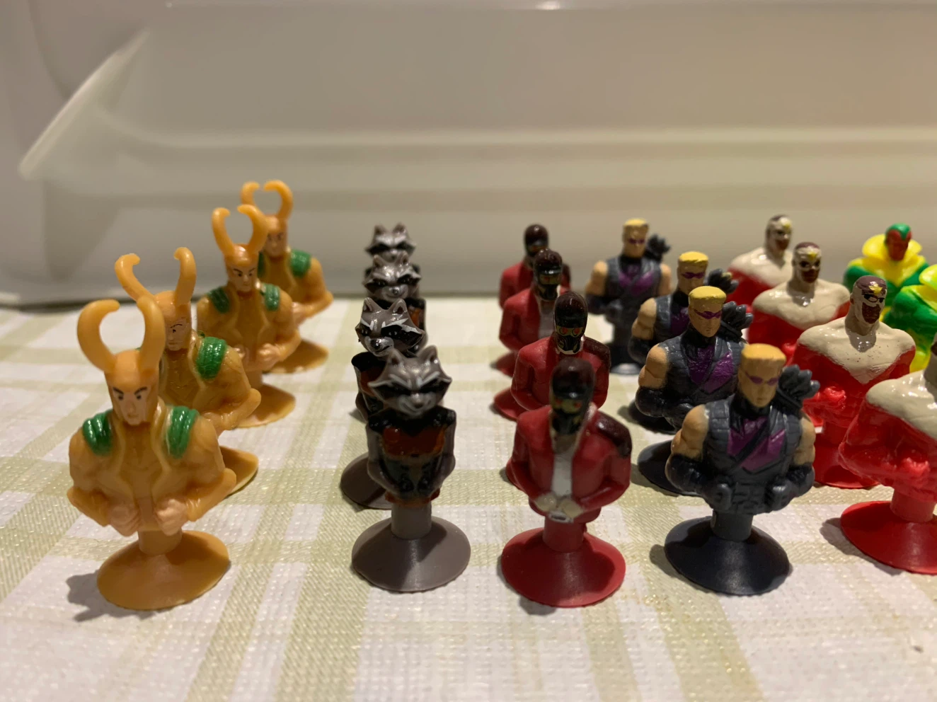 mini marvel mania figures - photo 4