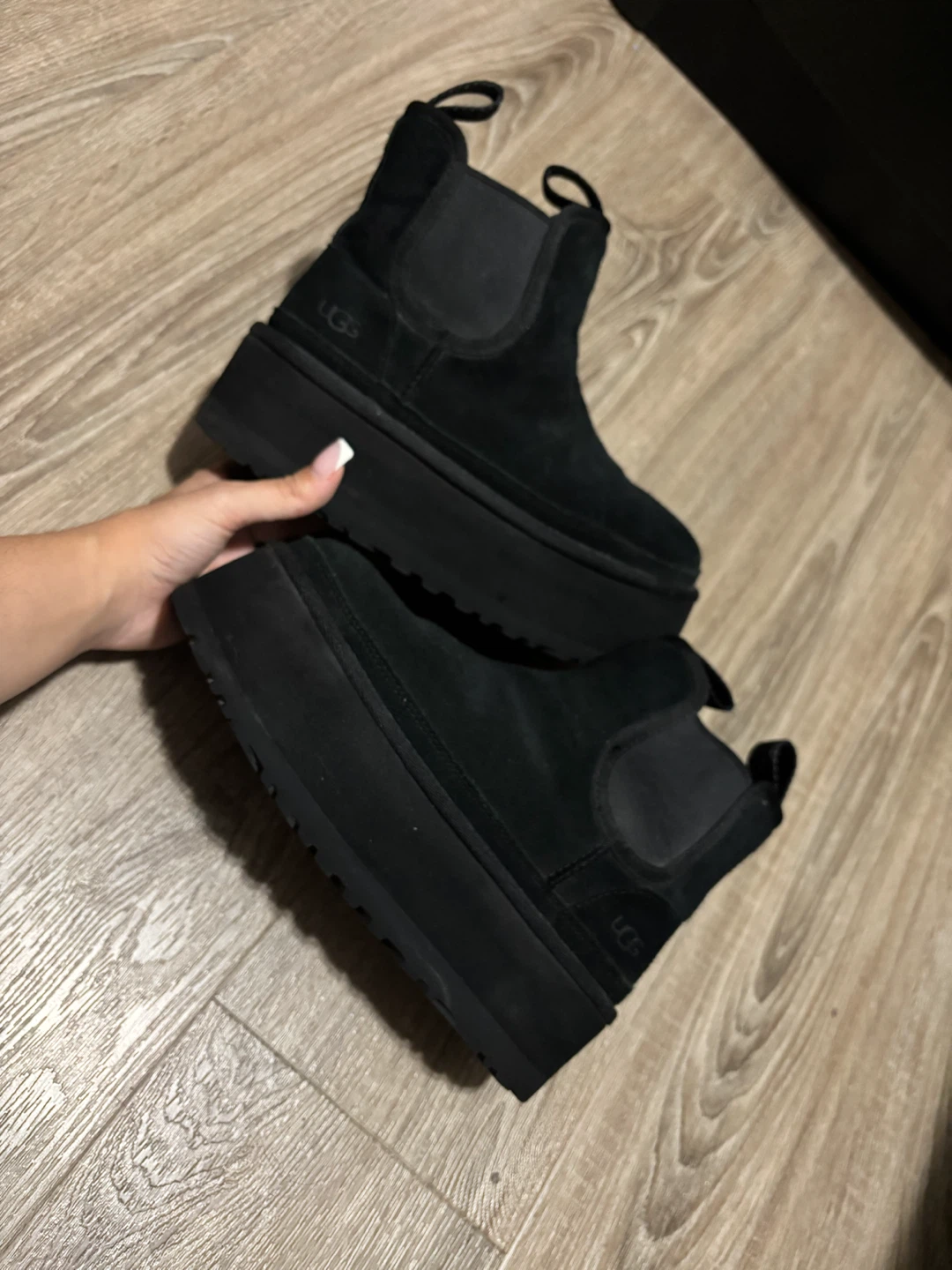 ‼️MOVING SALE‼️ Worn UGG boots size 6