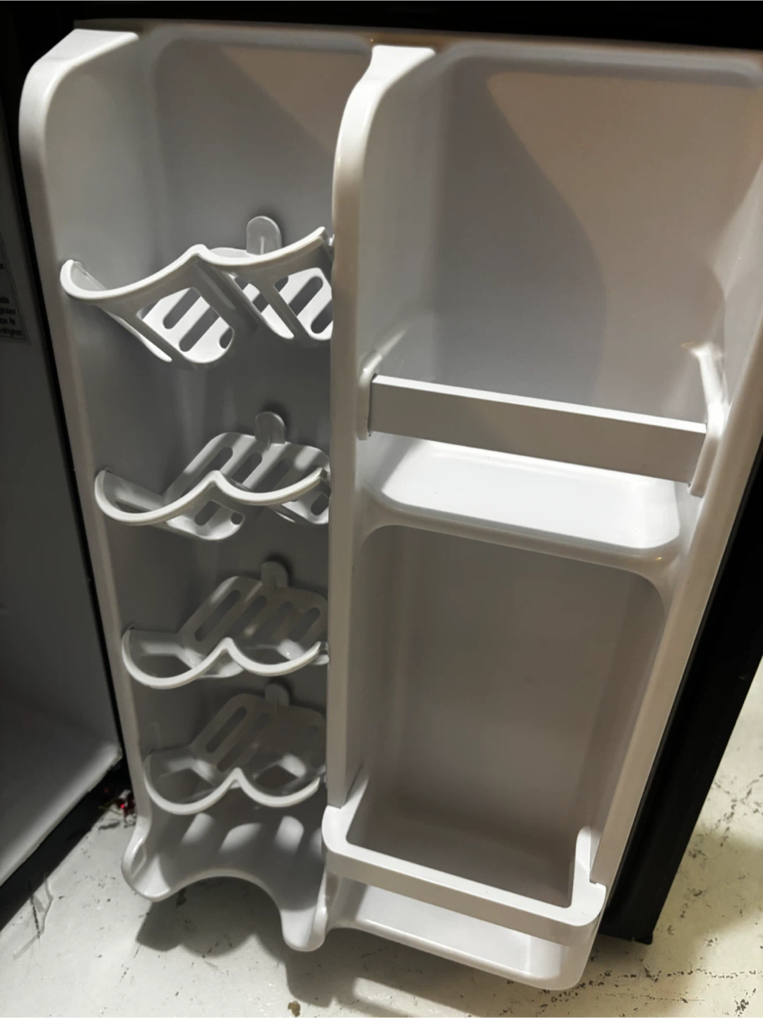 Danby Designer Compact Fridge - Black - photo 3