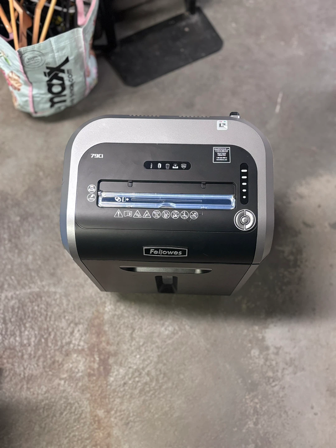 Paper Shredder - photo 2