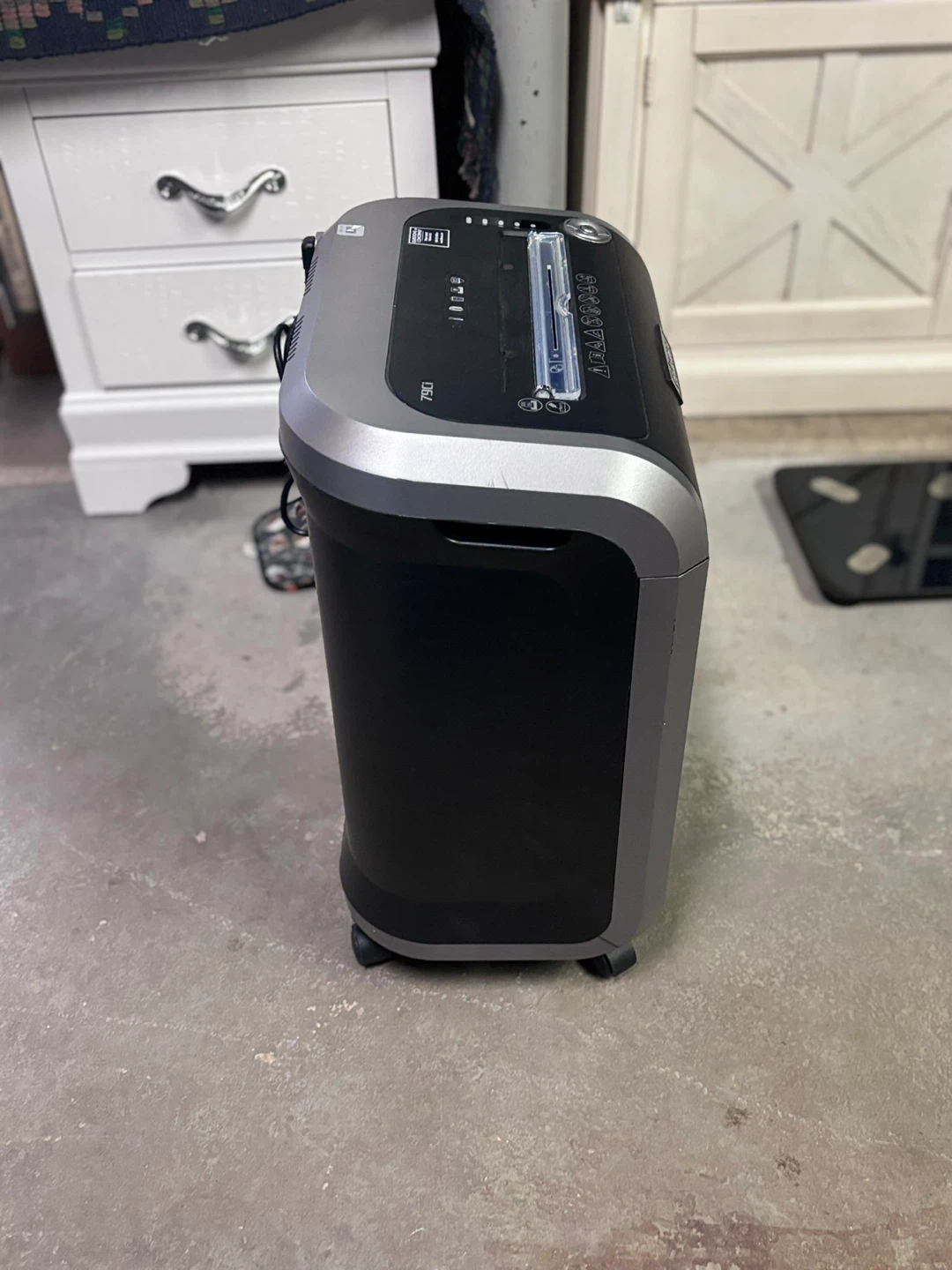 Paper Shredder - photo 3