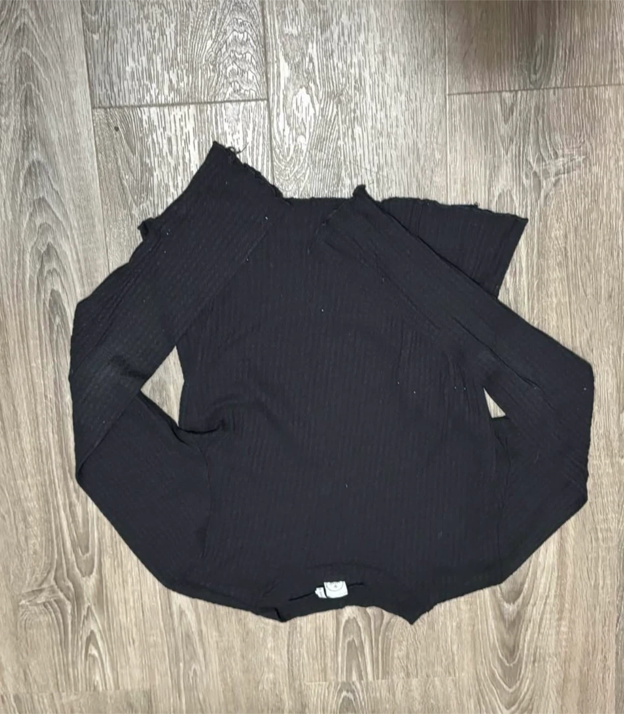 ‼️MOVING SALE‼️Croppped women’s sweaters-$5 each
