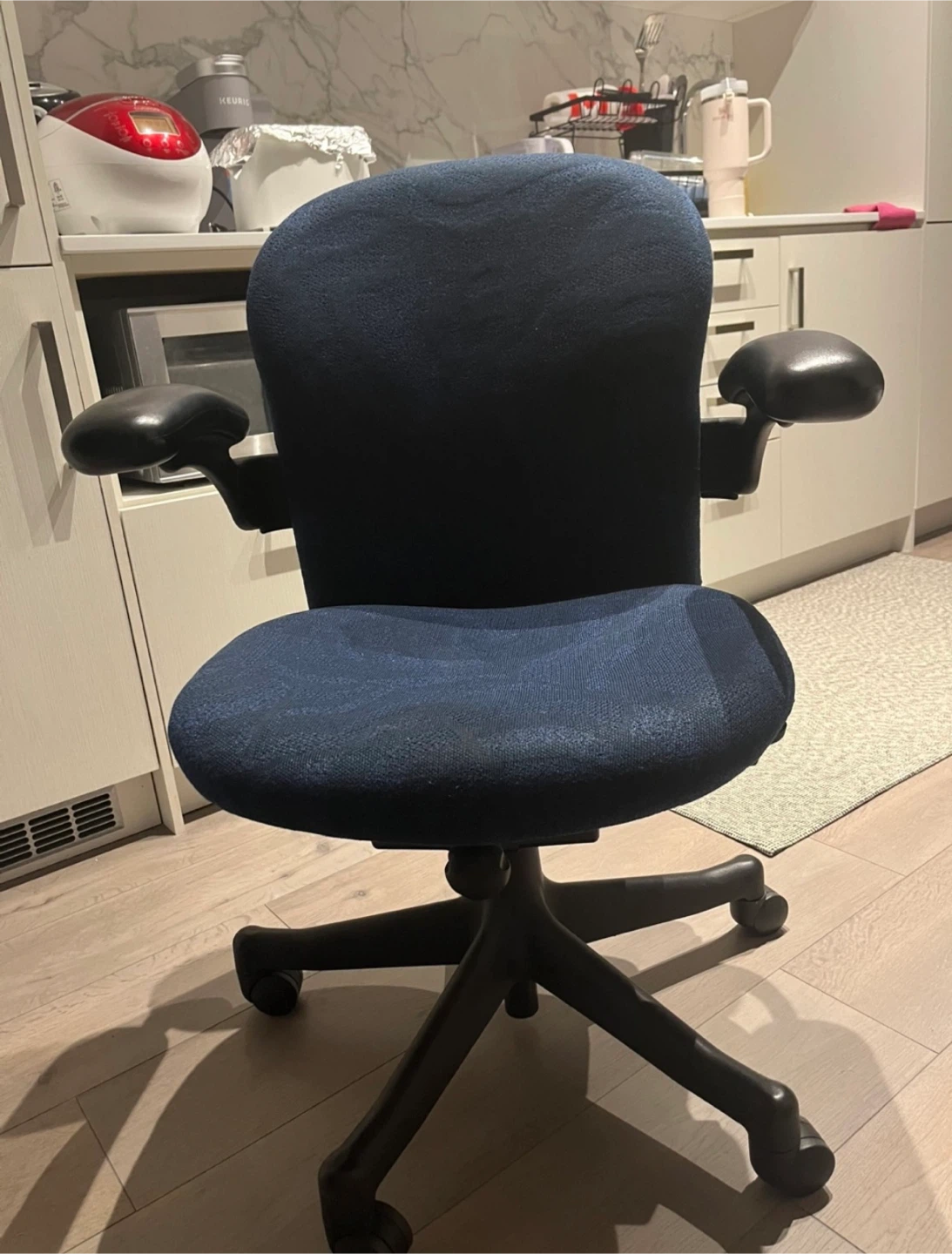 Office chair - photo 3
