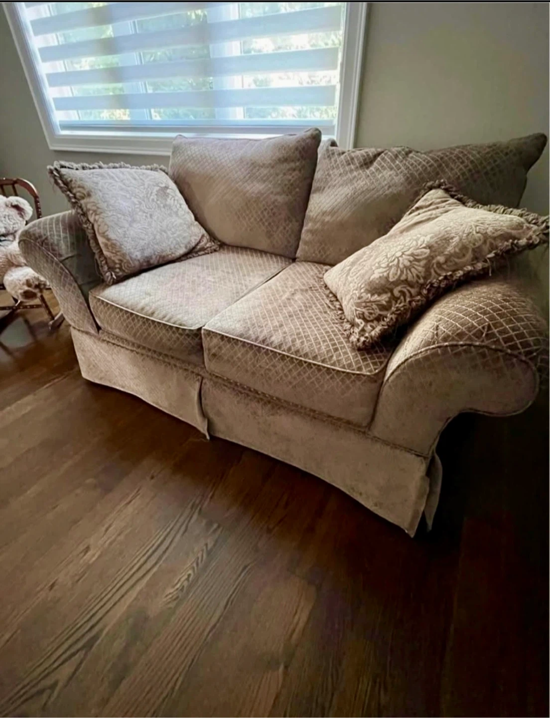 Loveseat