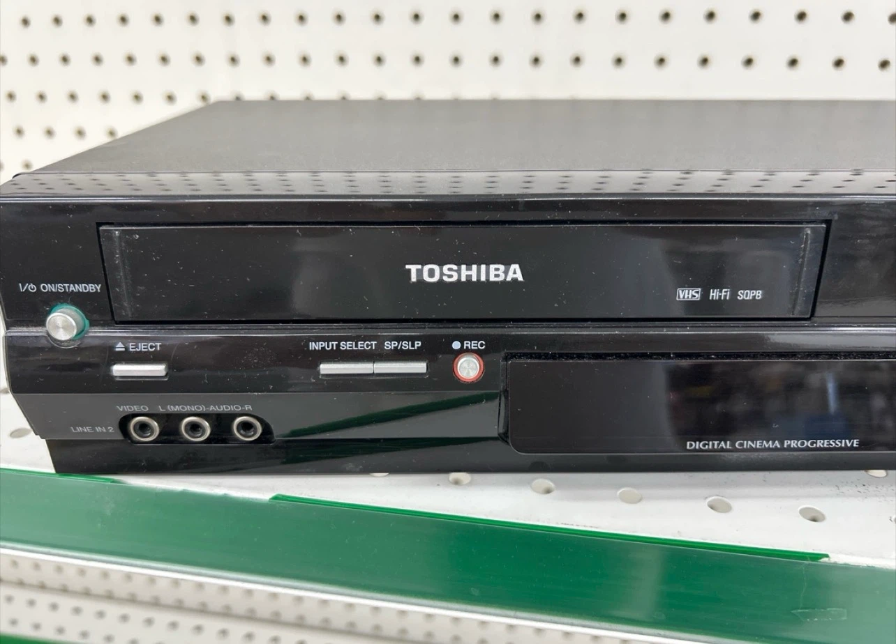 Toshiba SD-V295 DVD Player and VCR Combo - photo 2