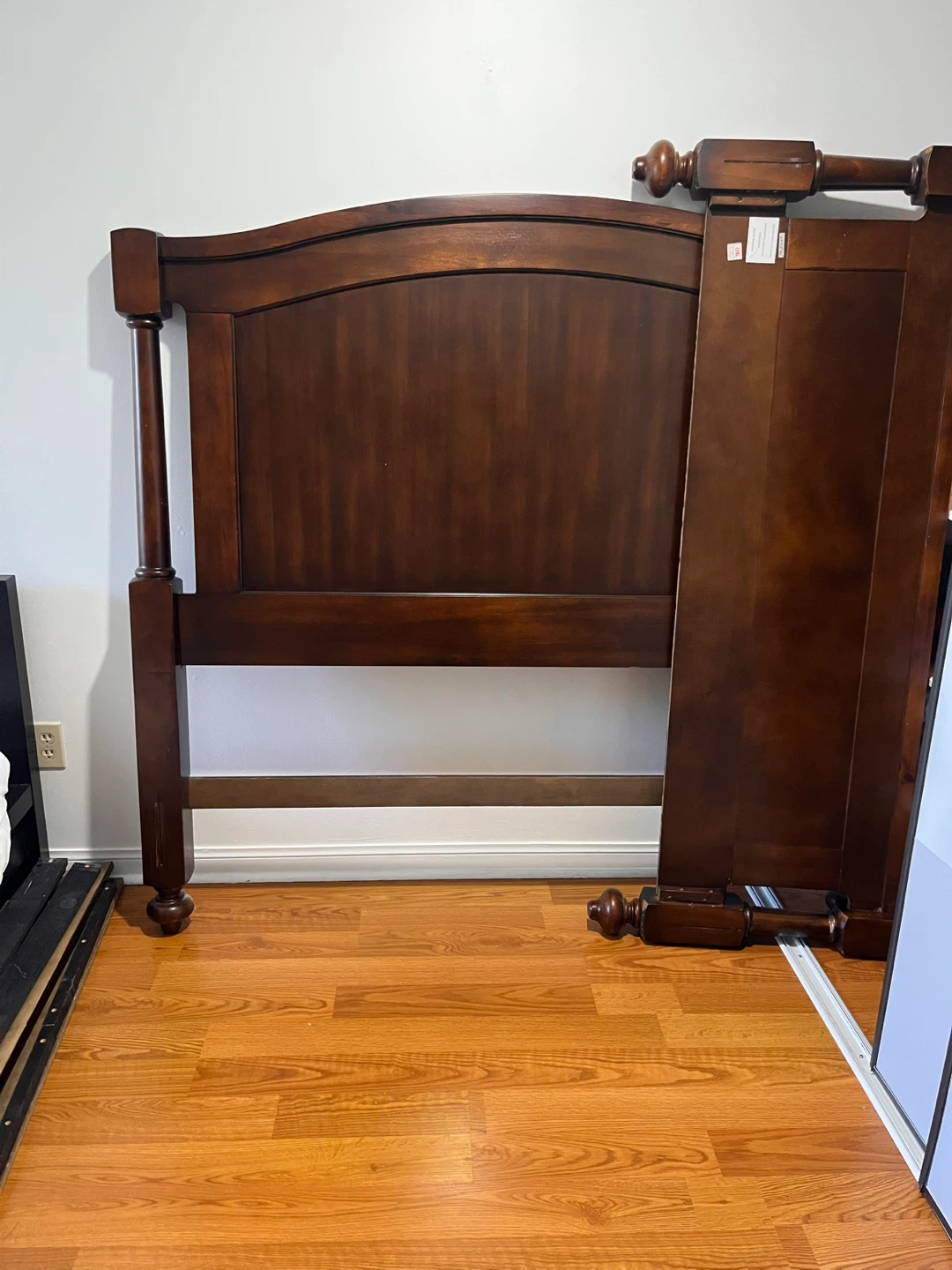 Queen size bed - photo 2