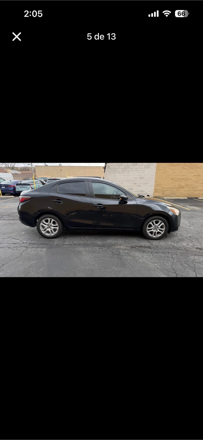 Black Toyota Yaris Sedan - photo 4