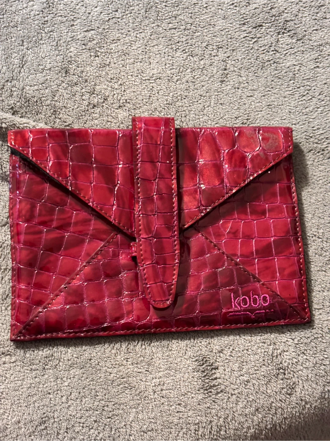 Kobo Pink Croc Embossed Folio Case - photo 3