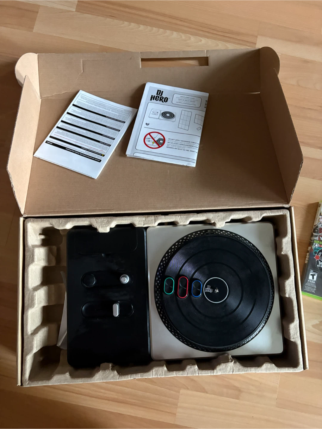 Xbox 360 DJ Hero Turntable Kit Complete in Box - photo 2