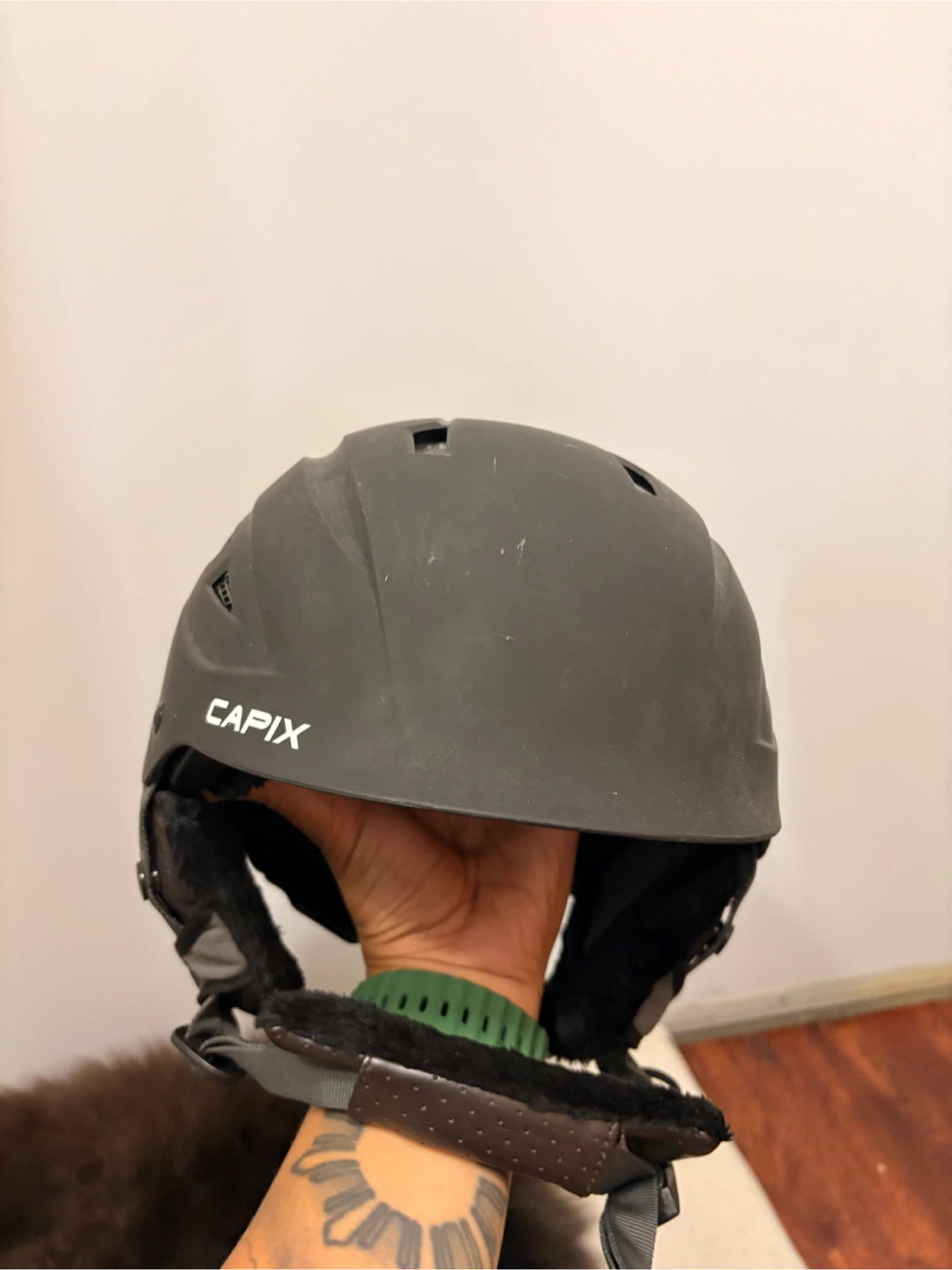 BARELY USED SNOWBOARDING GEAR 250 OBO - photo 5