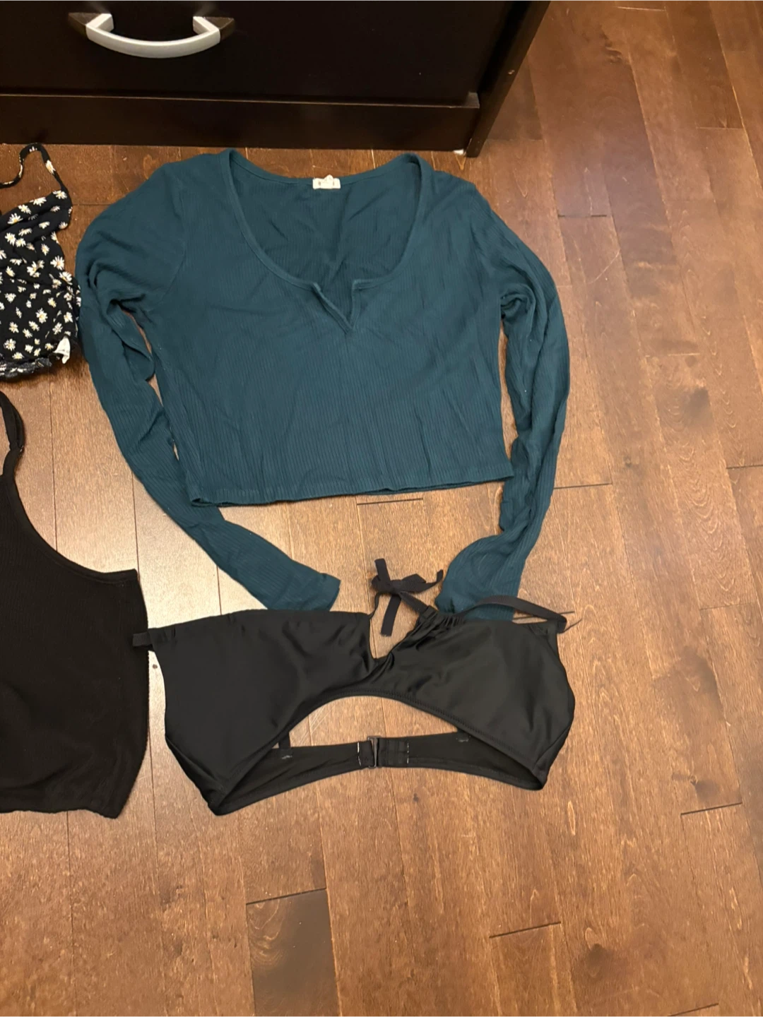 Assorted Women's Tops Bundle - photo 2