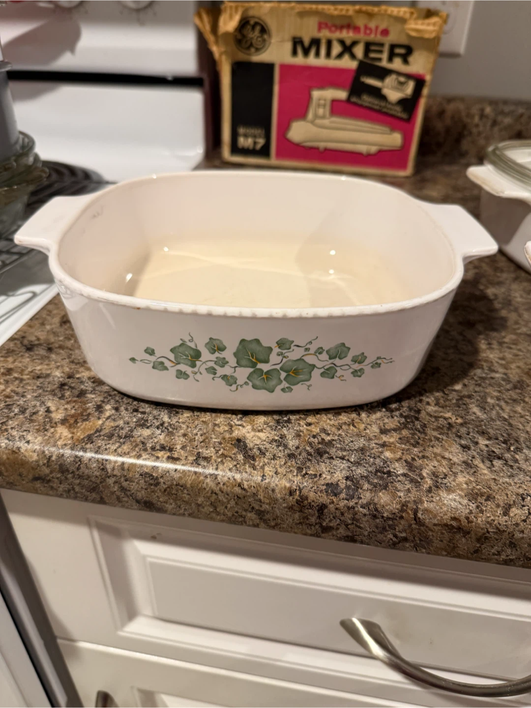Vintage Pyrex Casserole Dishes with Lids (2 pc) - photo 2