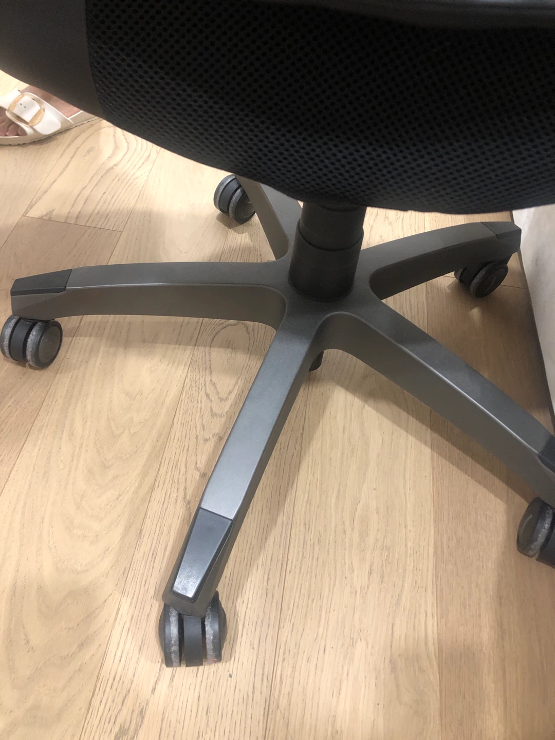 La-Z-Boy office chair - photo 5