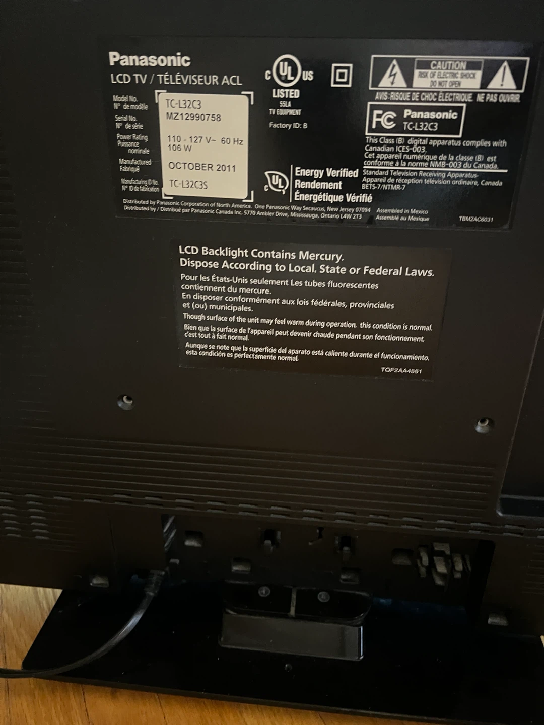 Panasonic Viera 32-inch LCD TV - photo 4