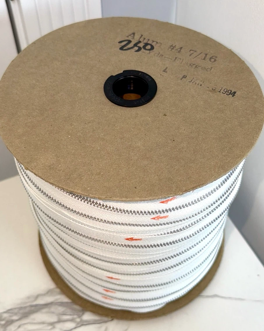 Roll of Aluminum Zipper 250 Yard Roll-275 pc Sliders