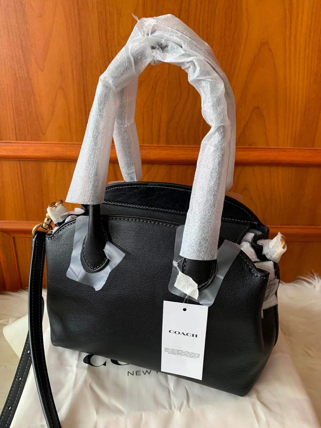 BNWT Coach Carryall 21 Bag - photo 2