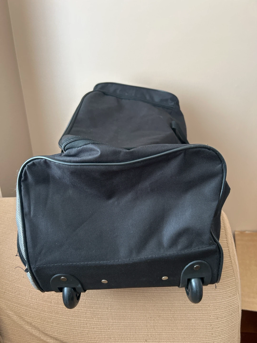 American Tourister Rolling Duffel Bag - photo 2