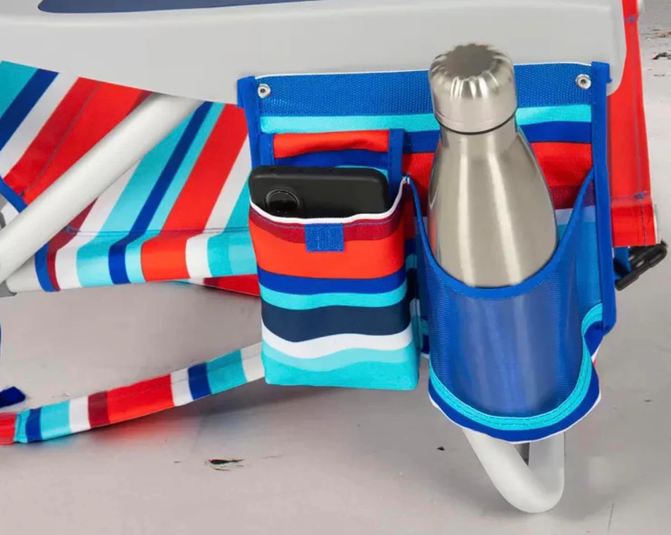Tommy Bahama Beach Chair Model 2025. Red/Blue Stripes - photo 4