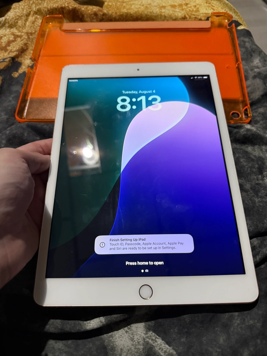 Apple iPad (8th Gen) Gold 32GB