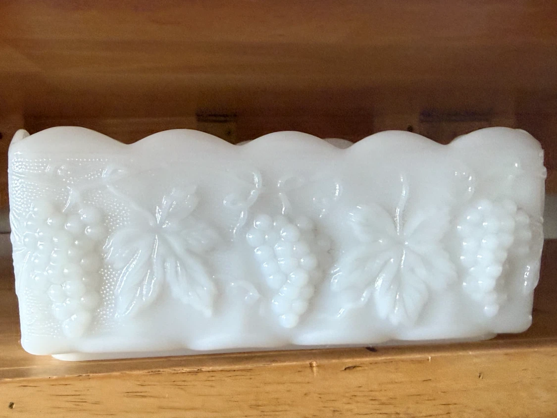 Vintage Milk Glass Grape Motif Dish Set - photo 2