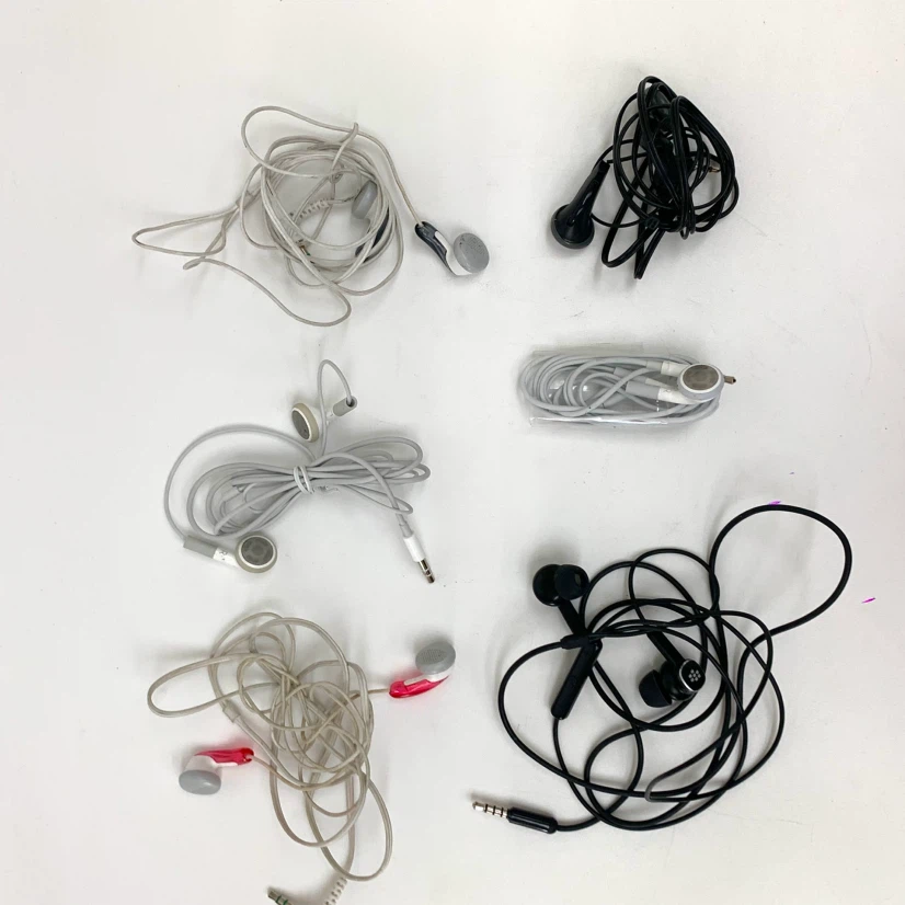 Wired Earbuds Headphones Earphones Assorted Colors $5 Per Pair