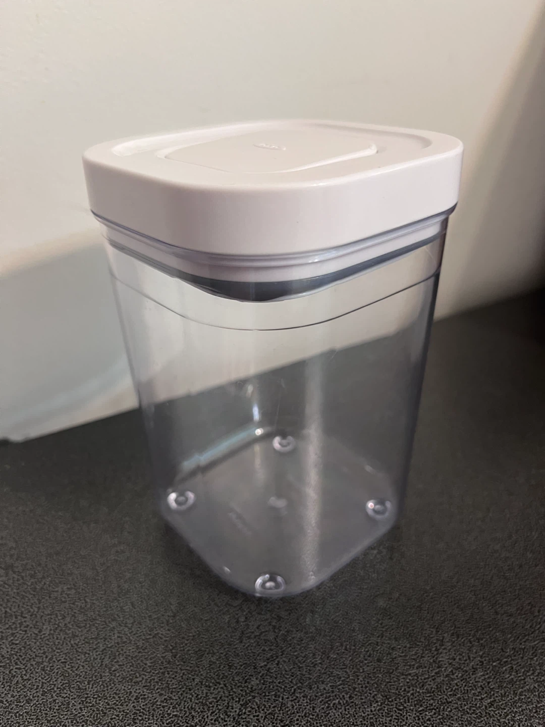 OXO Good Grips POP Airtight Container – 1L – Like New - photo 3