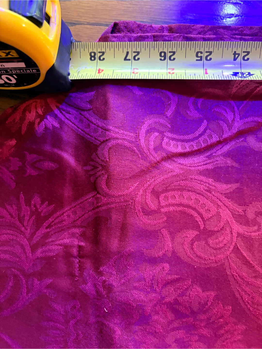 Table Runner with Tassels - photo 2
