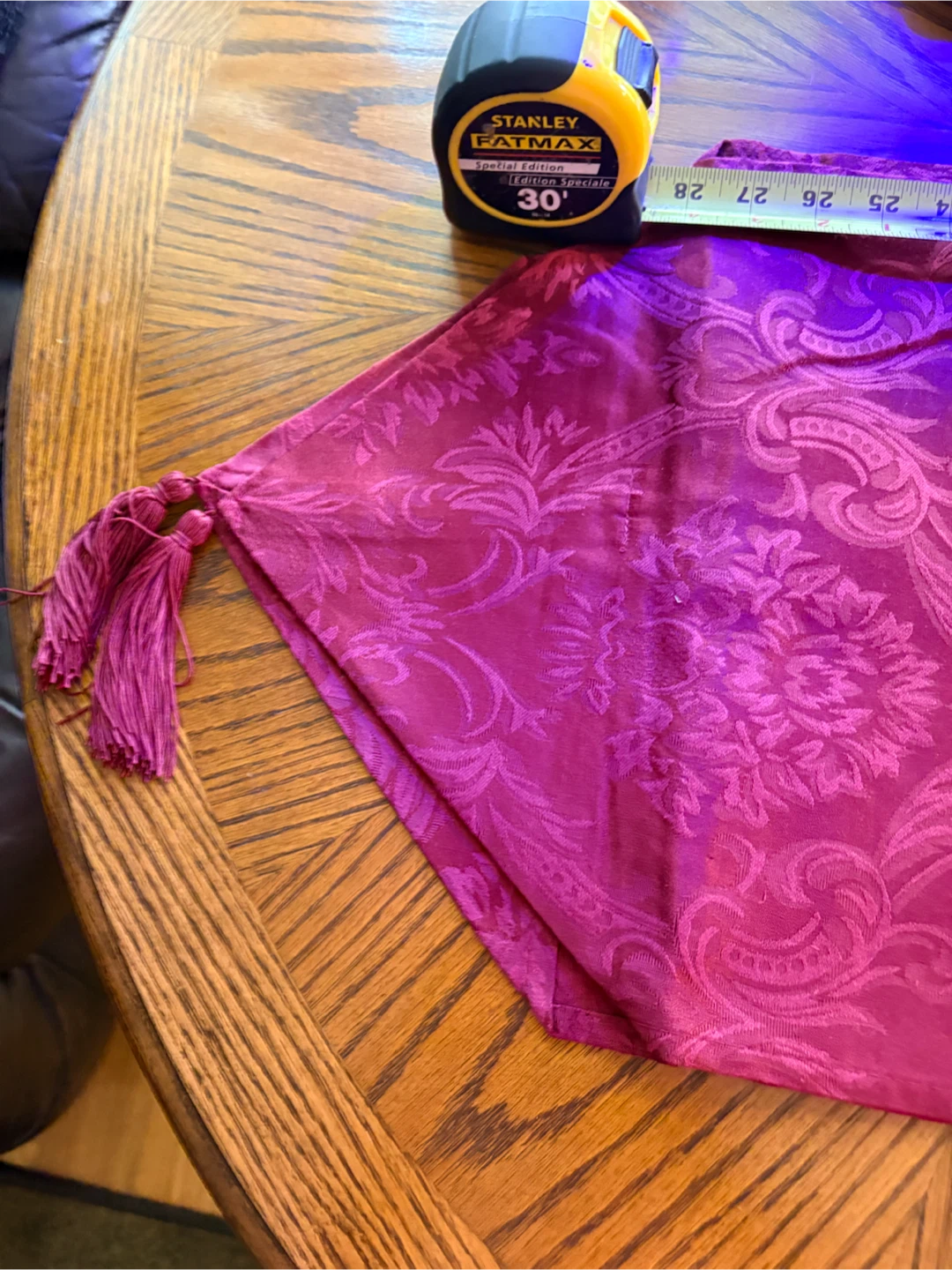 Table Runner with Tassels - photo 3