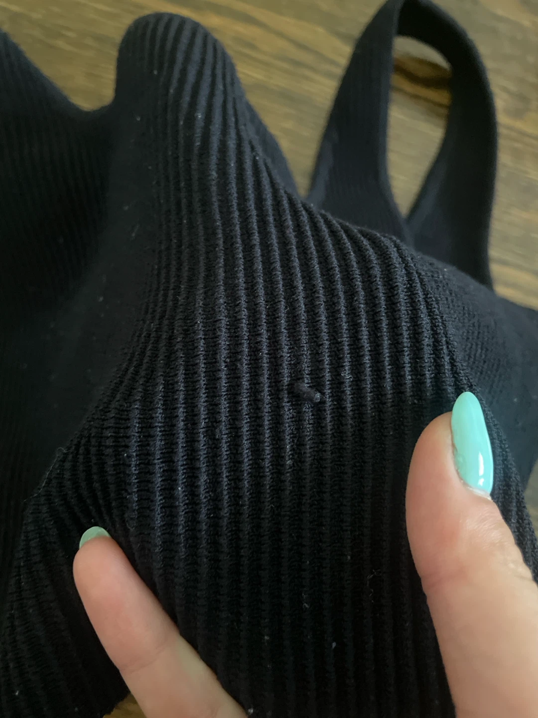 Babaton Ribbed Black Crop Top - photo 4