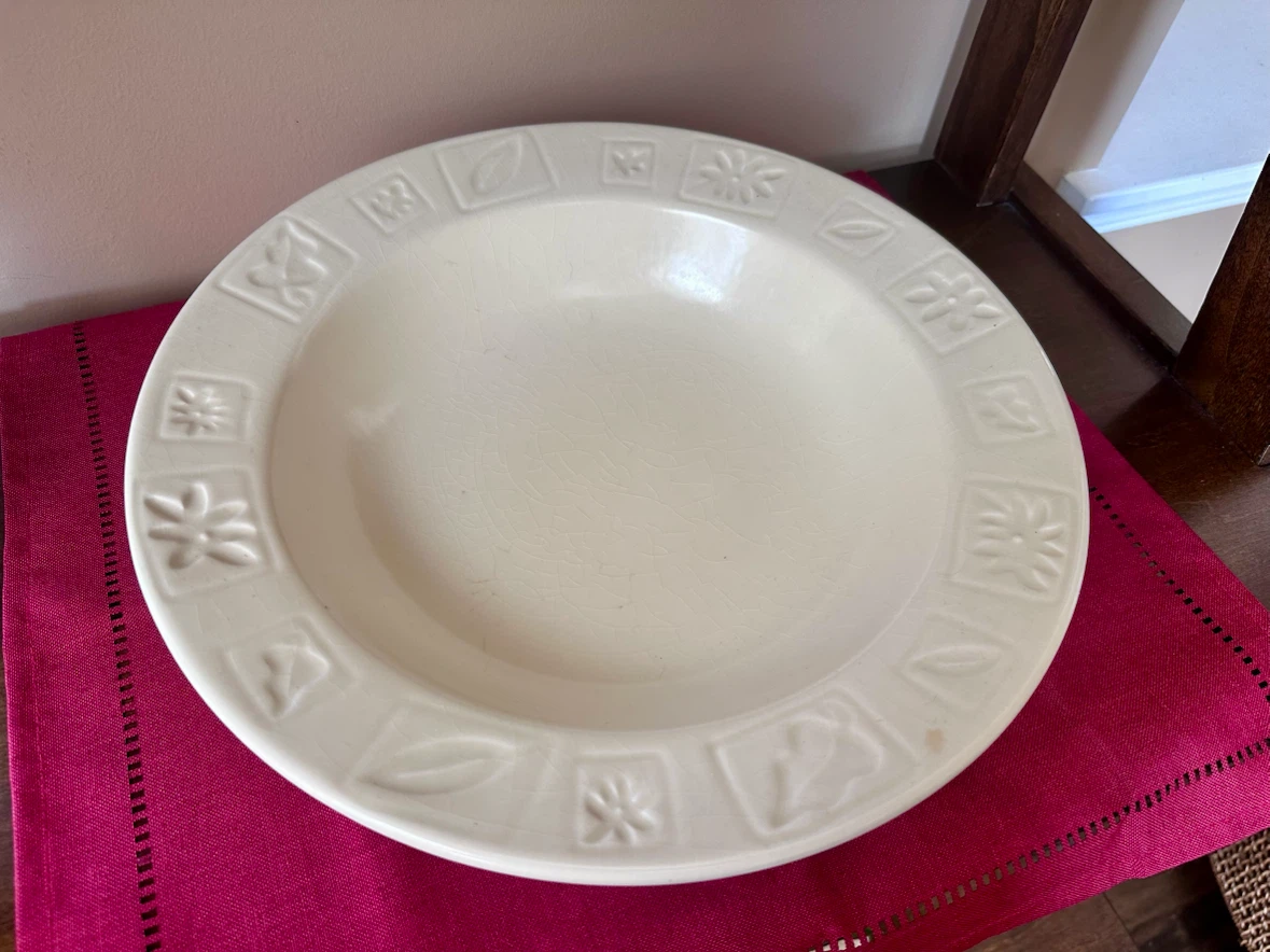 Cream-coloured Italian Ceramic Serving Bowl