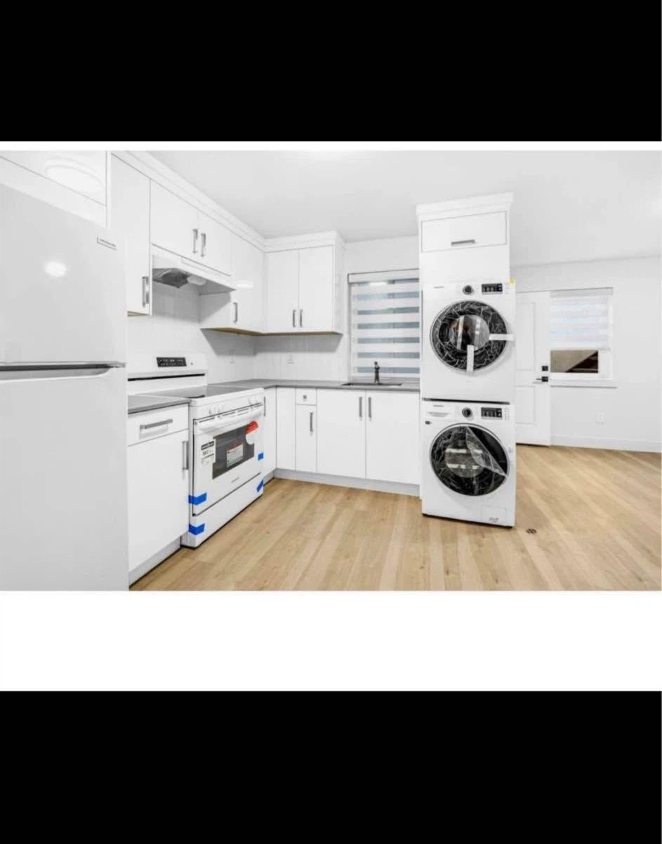 2-Bedroom Basement Suite for Rent – South Surrey | $1,850/month - photo 2