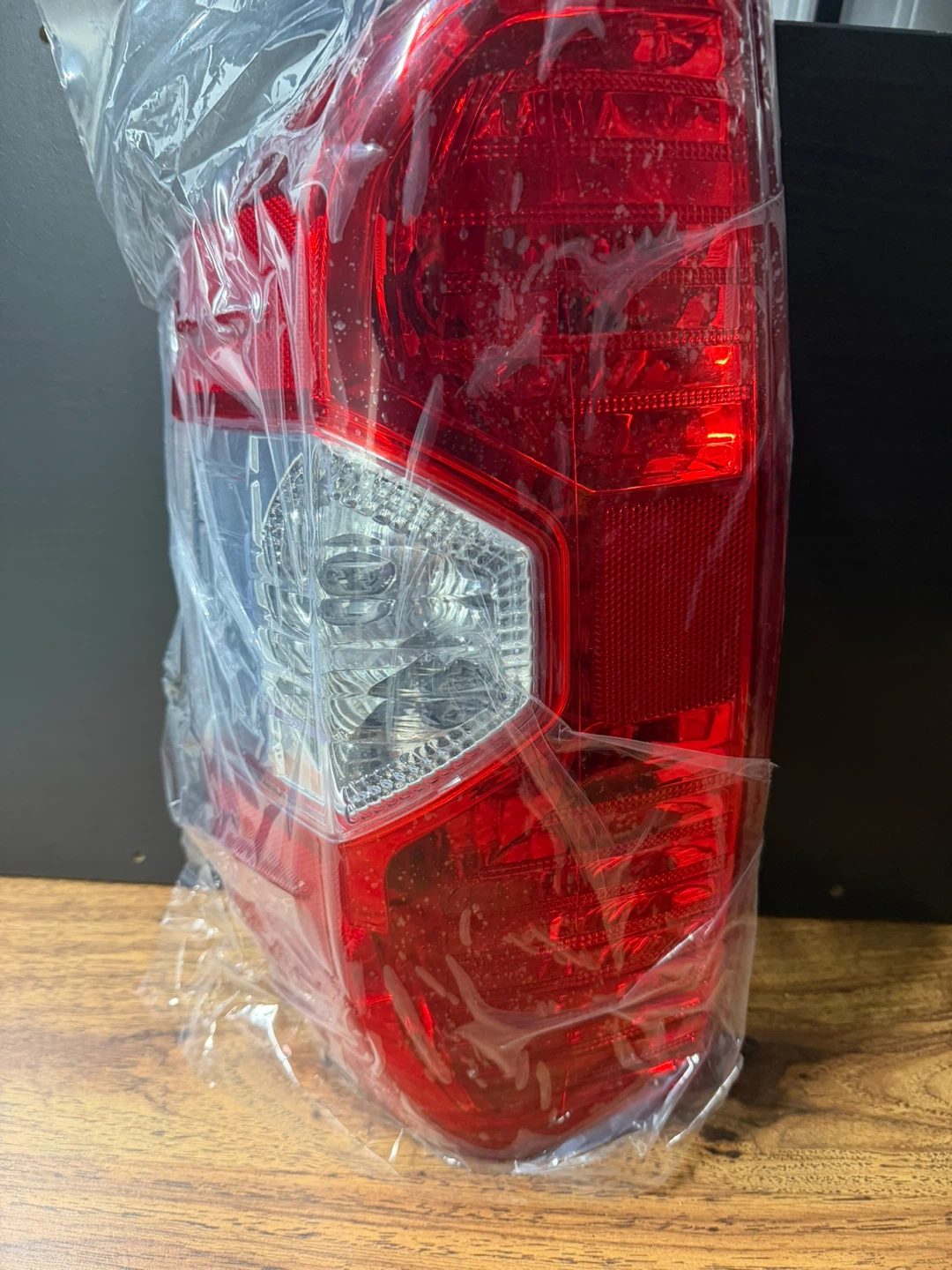 Left Tail Light for Toyota Tundra - photo 3