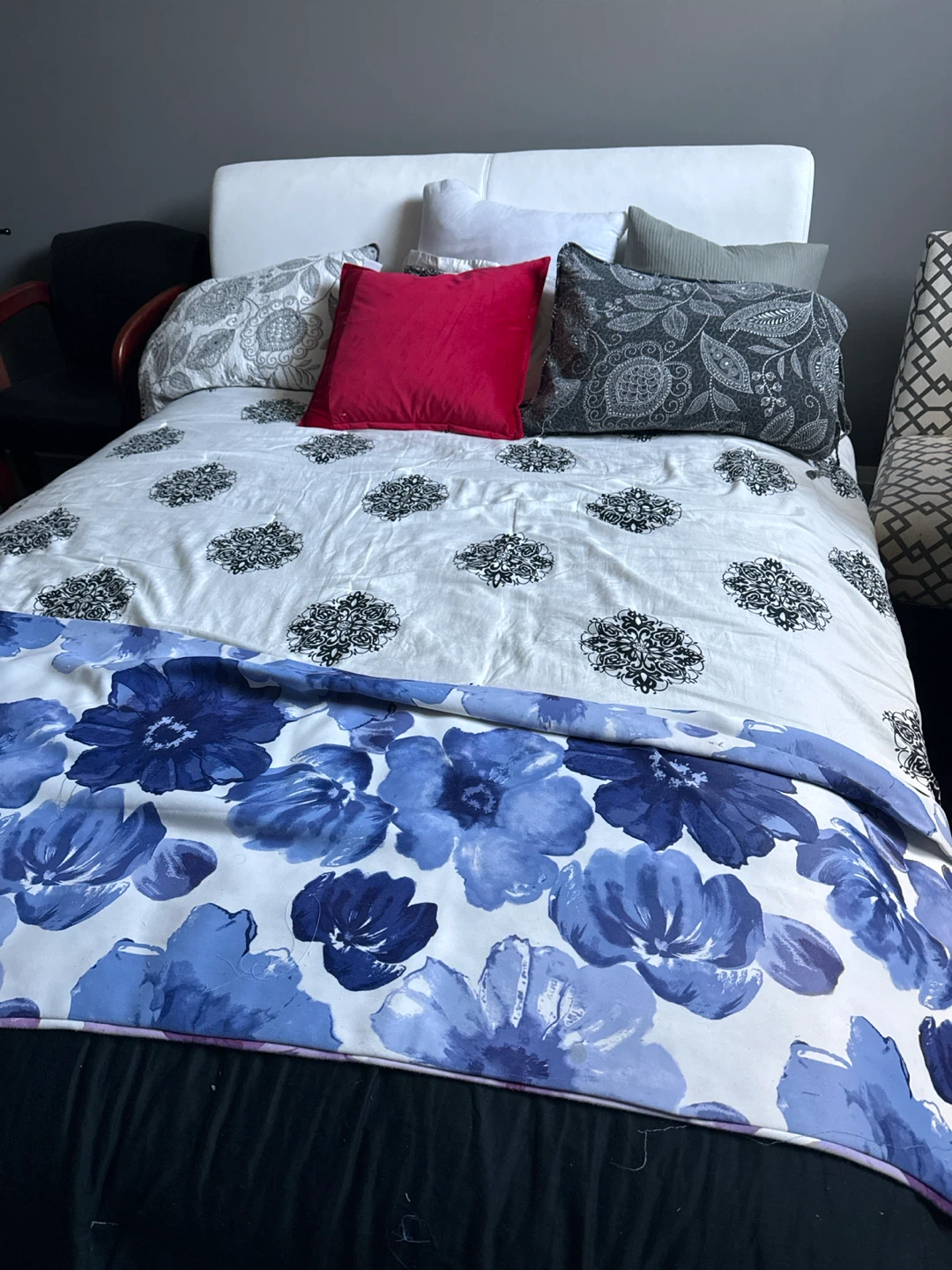 White Faux Leather Bed Frame queen size