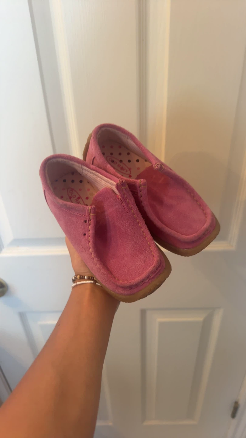 Pinky purple kids Old Navy shoes