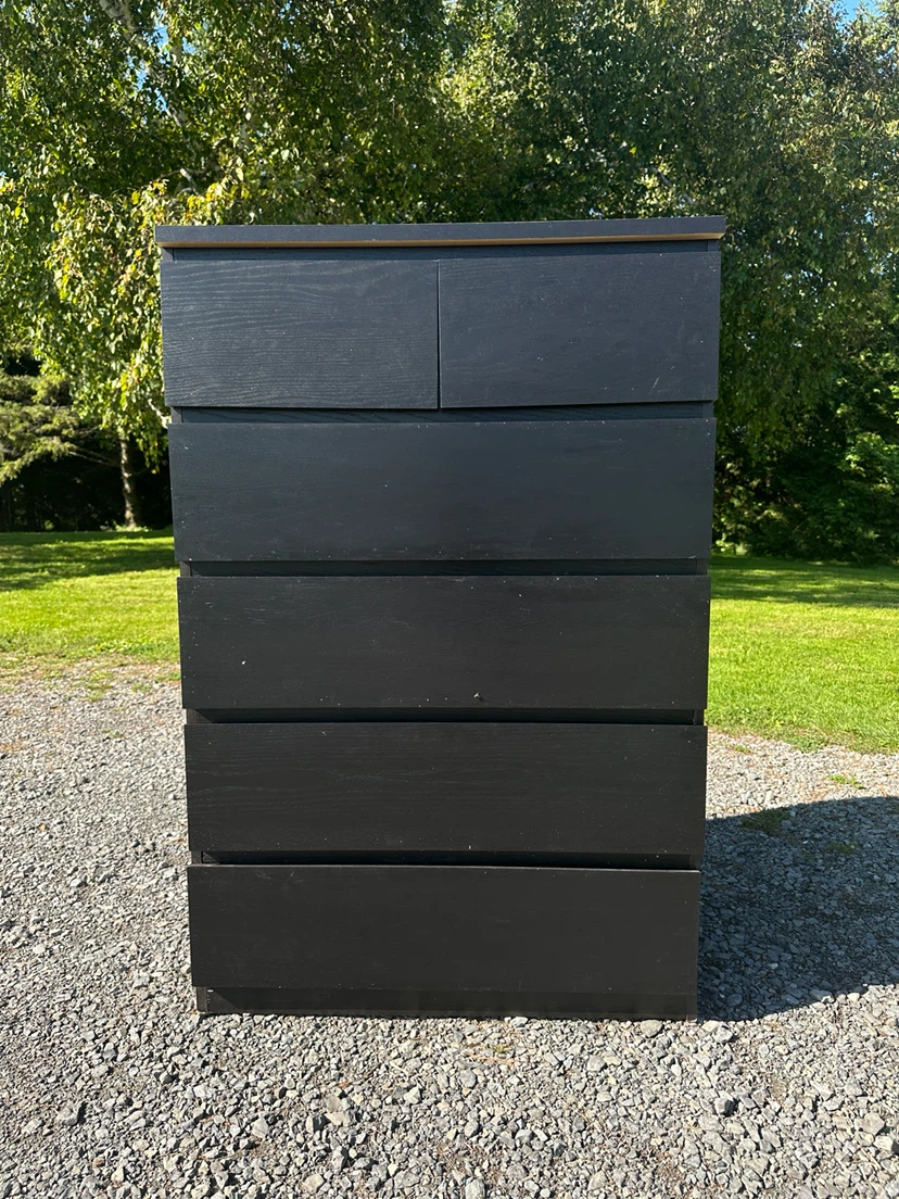 IKEA MALM 6-Drawer Dresser Good Condition (CAN DELIVER)