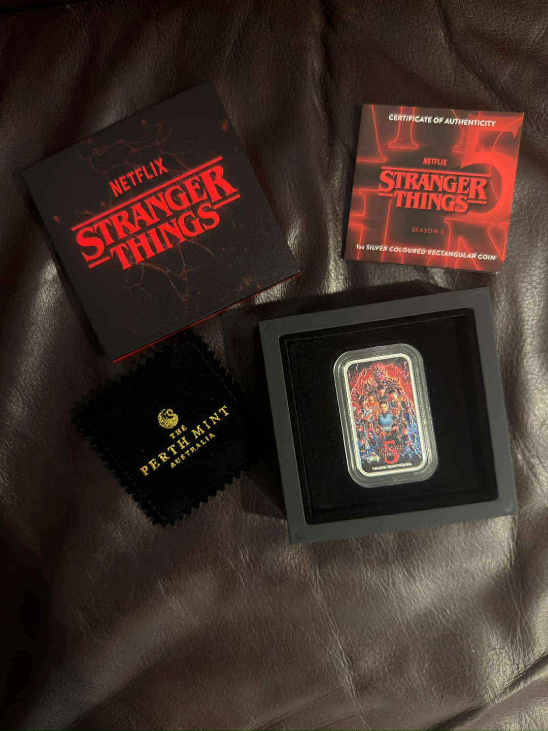 Stranger Things by Netflix 2026 1oz Silver Coin - 2500 Mintage - photo 2