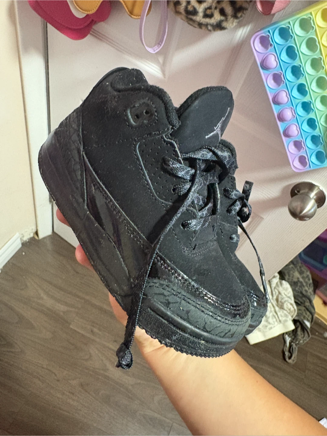 Black Jordan Toddler Shoes size 8 - photo 3