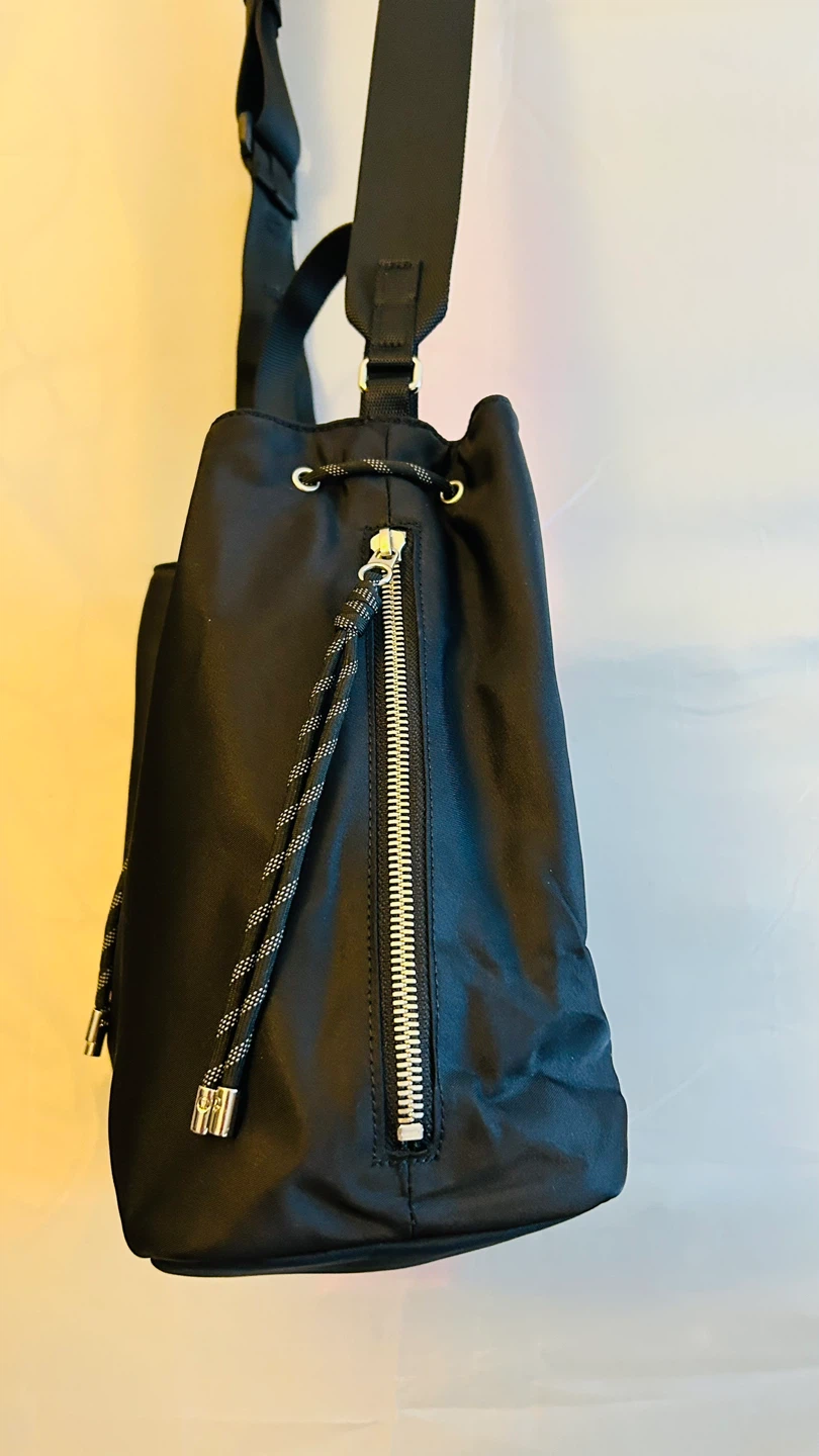 Lululemon - photo 2