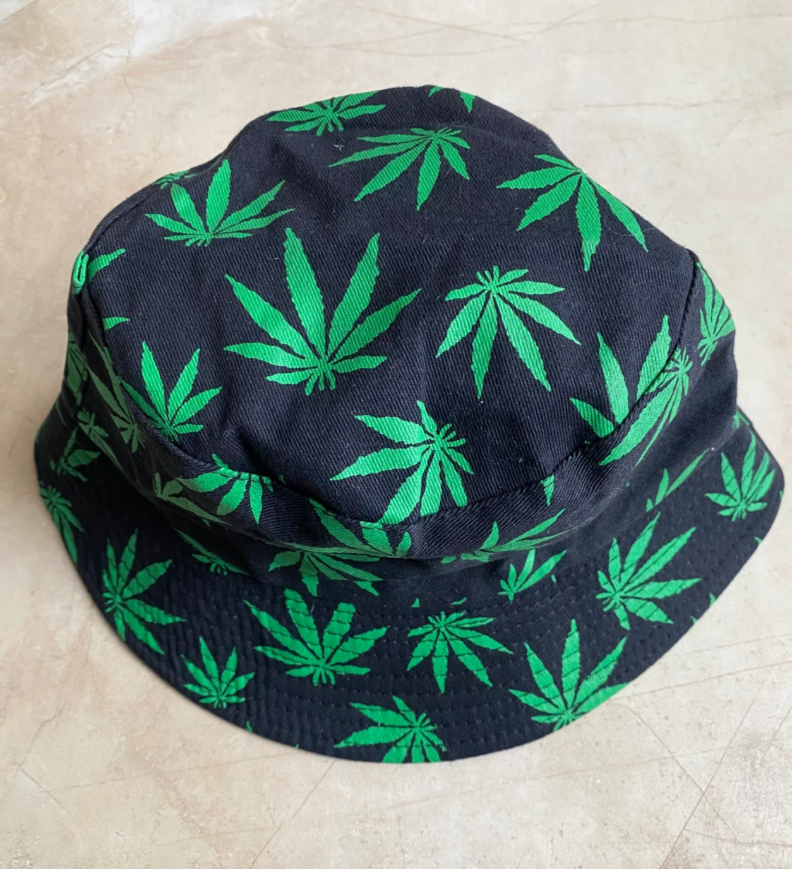Weed Leaf Bucket Hat Black and Green - photo 2