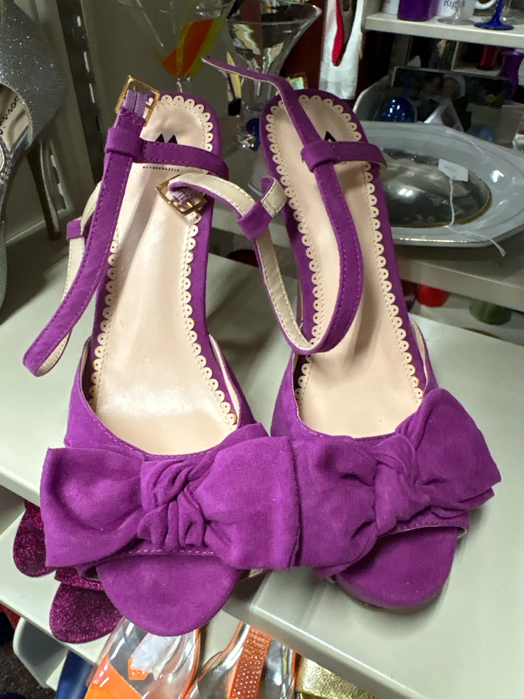 Madison Purple Suede Bow Heels - Size 7 - photo 4