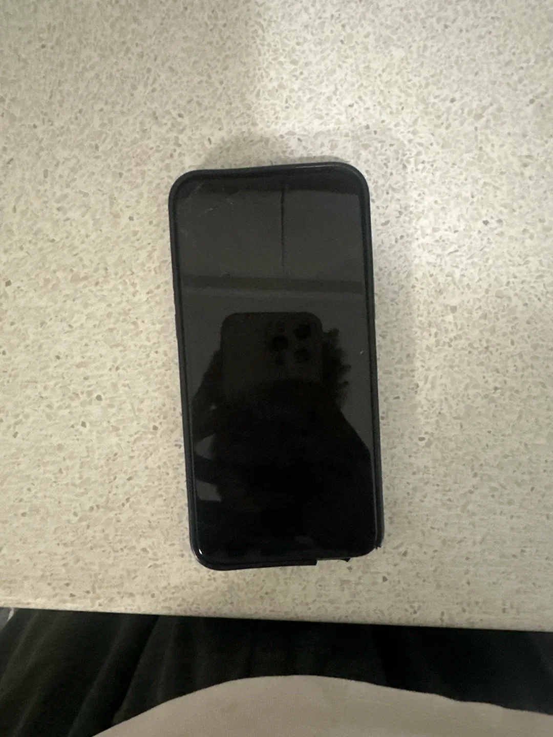 iPhone XR for sale screen needs replacement