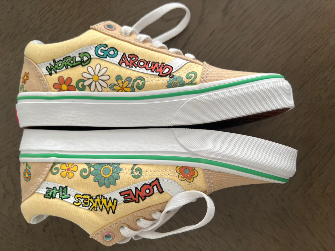 New Vans Kids Old Skool Sesame Street Elmo Sneakers Size 3 - photo 2
