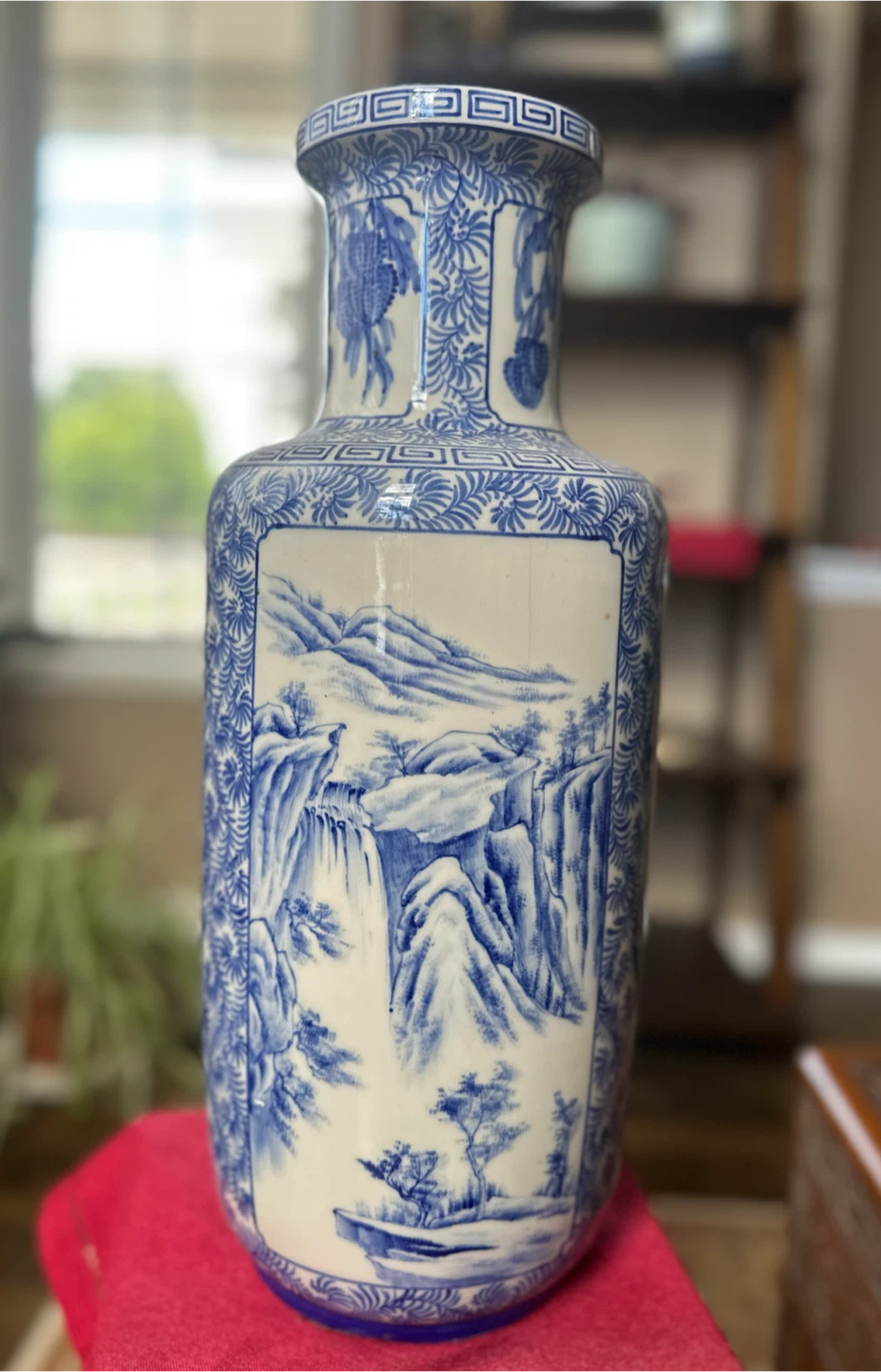 Blue and white ceramic vase - photo 4